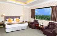 Kamar Tidur 3 Hotel Grand United Ahlone Branch