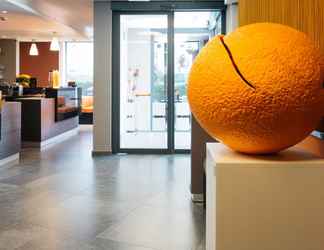 Lobby 2 Orange Hotel La Louvière