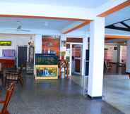 Lobi 3 Topaz Beach Hotel