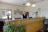 Lobby Bangor Inn & Suites