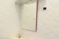 In-room Bathroom Hotel San Vito