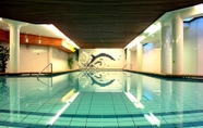 Swimming Pool 2 Hotel Majvik