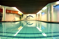 Swimming Pool Hotel Majvik