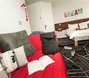 Bilik Tidur 2 ibis Styles Chartres