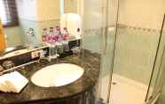 Toilet Kamar 3 West Hotel