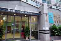 Exterior West Hotel