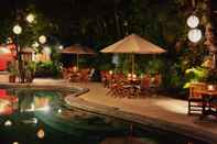 Swimming Pool Puri Cendana Resort Bali