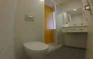 In-room Bathroom 7 Hotel 3K Faro Aeroporto