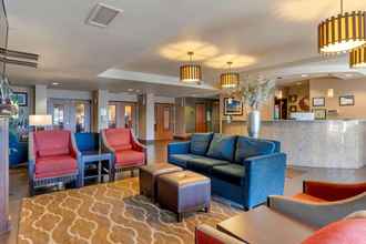 Lobby 4 Comfort Suites Redding - Shasta Lake