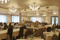 Functional Hall Hotel Splendid Sole