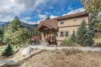 Exterior Leavenworth Chalet