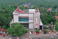 Nearby View and Attractions Big Mall Residency