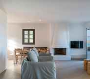 Common Space 6 Acron Villas Paros Sky 3 Bedroom Deluxe Villa Sea View Private Pool