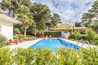 Swimming Pool Villa Alecrim AL in Herdade da Aroeira