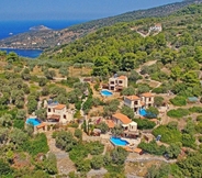 Atraksi di Area Sekitar 2 Poikilma Alonissos Villas Villa Elia 95m2