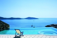 Kolam Renang Elounda Gulf Villas Two Bedroom Executive Spa Villa Private Heated Pool Sea View