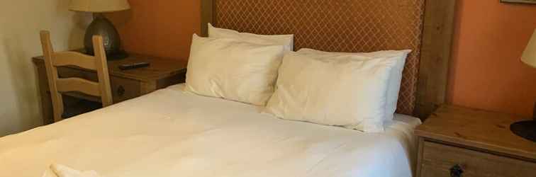 Kamar Tidur The Barrington Arms Hotel