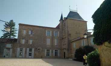 Luar Bangunan 4 Château de Mons en Armagnac