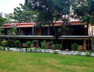 Exterior 2 Corbett Tiger Tejomaya Resort