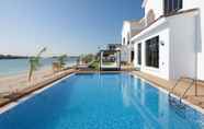 Swimming Pool 3 Villa on Beach w Private Pool The Palm Jumeirah