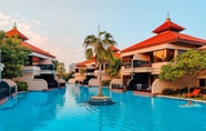 Kolam Renang 4 5 Resort Stay on Palm Jumeirah w Sea View