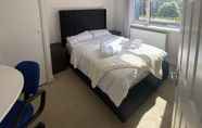 Bedroom 6 Immaculate 2-bed Apartment in Isleworth by River