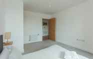 Bilik Tidur 4 Contemporary 1 Bedroom Apartment in Canning Town With Balcony