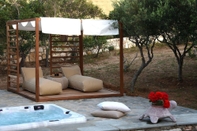 Fasilitas Hiburan Amalgam Homes Paros Avra Sea View Private Outdoor Jacuzzi Villa