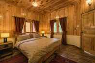 Bedroom Pine Park Glade Resort Shogran