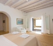 Bedroom 2 Luxury Key Mykonos 8 Bed Villa Almeria Agios Lazaros