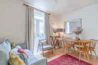 Common Space Newly Renovated 2 Bedroom Apartment in Earlsfield With Garden