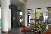 Lobi THE ROOMOS Hotel Apartemen