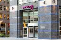 Exterior Moxy the Hague