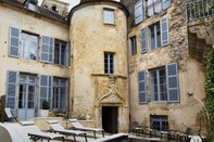 Swimming Pool Le Petit Manoir