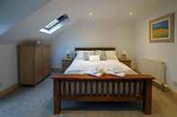 ห้องนอน Beautiful 2-bed Apartment in Inverkip Great Garden