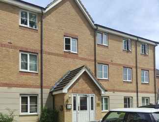 Exterior 2 Immaculate 1-bed Apartment in Borehamwood