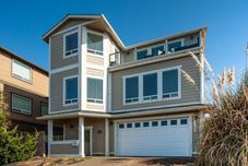 Exterior Pacific Palace