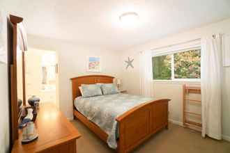 Bedroom 4 Cottage By The Sea