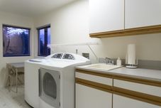 숙소 서비스 Pirates Cove