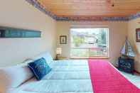 Bedroom Brass Bell Cottage