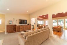 Common Space Ocean's Edge