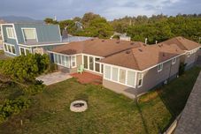 Exterior Ocean's Edge