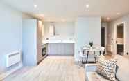 Common Space 7 Luxurious Chic 1 Bedroom Apartment