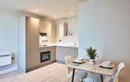 Bedroom 7 Seven Living Residences Bracknell - Luxurious Chic Apartments - Free Parking