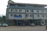 Bên ngoài Hotel Keerthana Inn