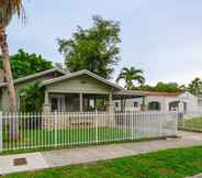 Exterior 4 Amazing Bahamian Home at Design District