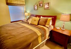 Bedroom 5 Waters Edge 101 Ocean Front