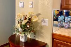 Lobby Waters Edge 101 Ocean Front