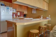 Quầy bar, cafe và phòng lounge Waters Edge 312