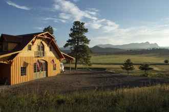 Exterior 4 Navajo Peak Lodge